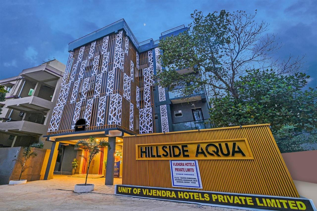 Super Townhouse Oak Hillside Aqua Hotel Khandagiri Bagian luar foto